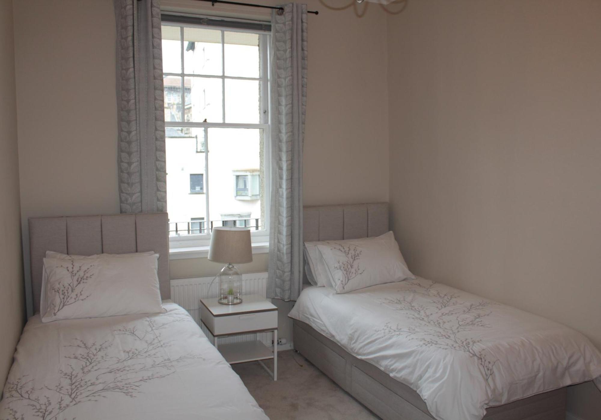 Tron Square - 419 Apartment Edinburgh Bagian luar foto