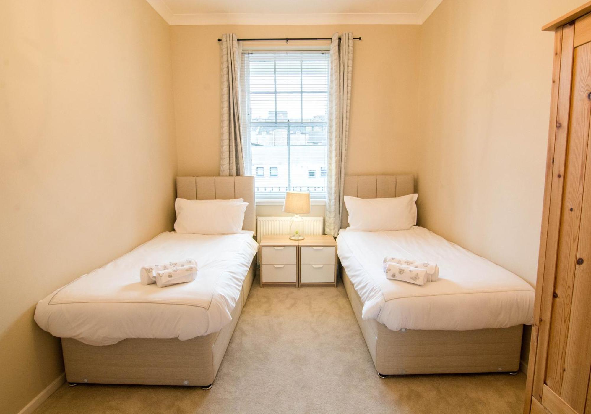 Tron Square - 419 Apartment Edinburgh Bagian luar foto