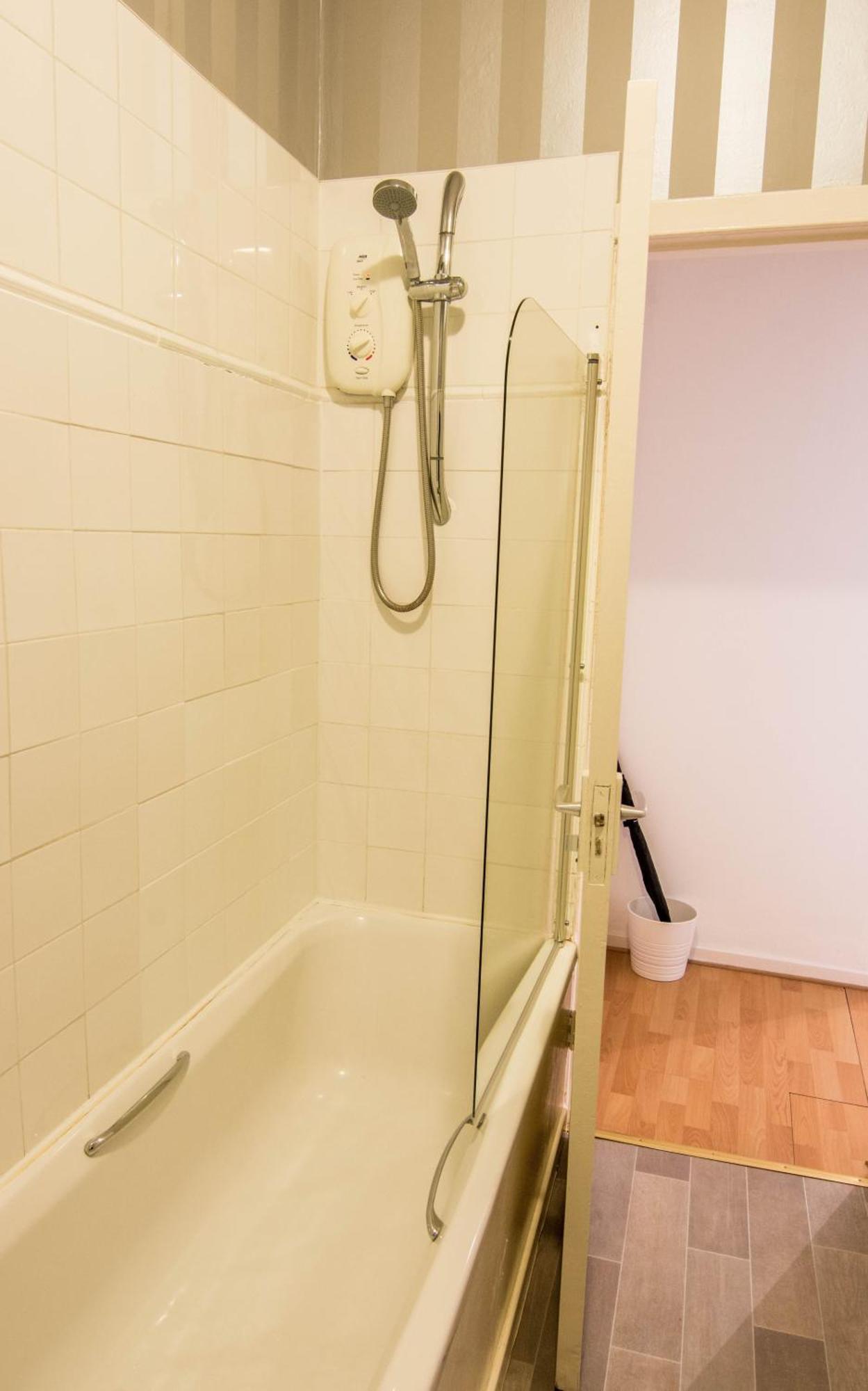 Tron Square - 419 Apartment Edinburgh Bagian luar foto